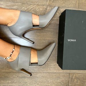 Brand new Vince heels